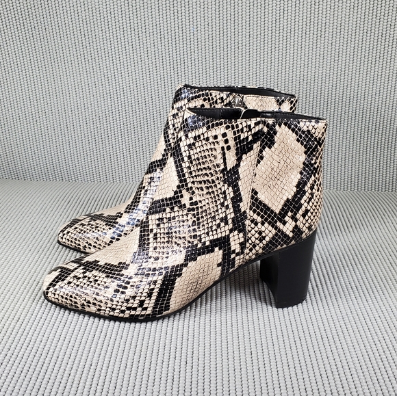 Marc Fisher snake skin leather booties - Picture 2 of 11